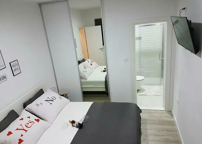Kaja Apartment